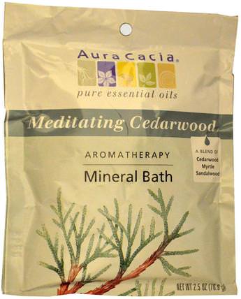 Aromatherapy Mineral Bath, Meditating Cedarwood, 2.5 oz (70.9 g) by Aura Cacia, 洗澡，美容，浴鹽 HK 香港