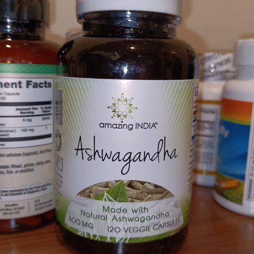 Ashwagandha、阿育吠陀、適應原