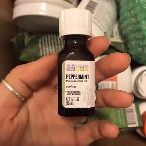 薄荷油 - 補充能量和振奮精神 薄荷油 - 補充能量和振奮精神