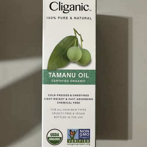瓊崖海棠 - 髮油與精華液 / 髮型設計 瓊崖海棠 - 髮油與精華液 / 髮型設計