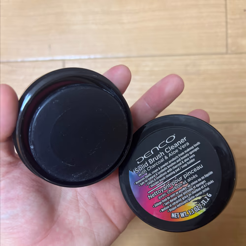 化妝工具 - 化妝刷及配件 化妝工具 - 化妝刷及配件