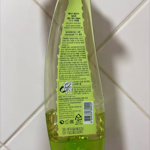 Holika Holika 沐浴露,92% 蘆薈,8.45 液量盎司(250 毫升) 香港 Holika Holika 沐浴露,92% 蘆薈,8.45 液量盎司(250 毫升) 香港