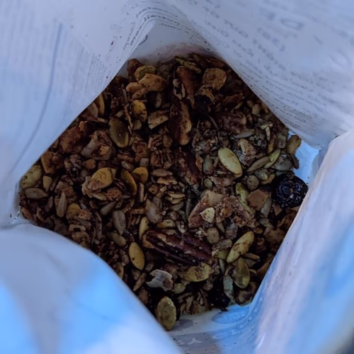 格蘭諾拉麥片 - 穀物和早餐食品