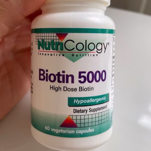 生物素、頭髮、皮膚和指甲 生物素、頭髮、皮膚和指甲