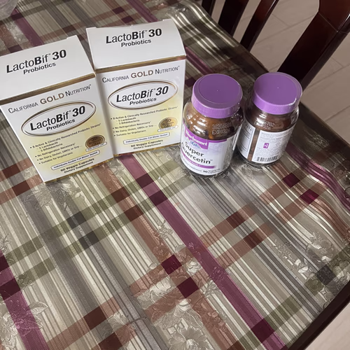 維生素 C、槲皮素、鳳梨蛋白酶、柑橘生物類黃酮複合物、橙皮苷、針葉櫻桃、玫瑰果、蘆丁 香港 維生素 C、槲皮素、鳳梨蛋白酶、柑橘生物類黃酮複合物、橙皮苷、針葉櫻桃、玫瑰果、蘆丁 香港