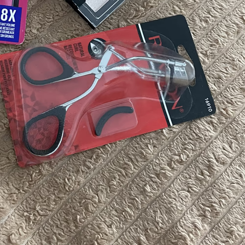 化妝工具 - 化妝刷及配件 化妝工具 - 化妝刷及配件