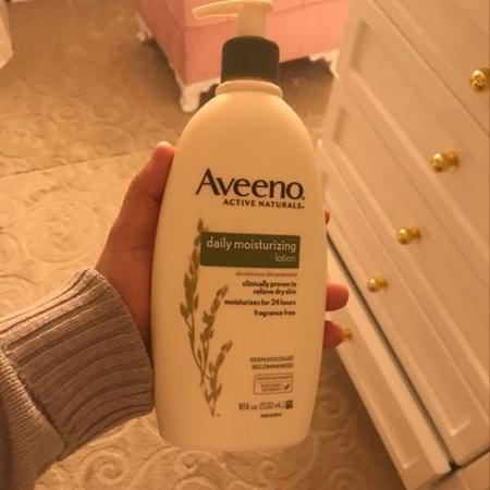 Aveeno, Active Naturals, Daily Moisturizing Lotion, Fragrance Free, 12 fl oz (354 ml)