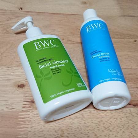 Beauty Without Cruelty Face Wash Cleansers - 清潔劑, 洗面奶, 磨砂膏, 色調