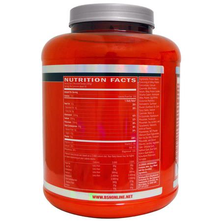 體重增加者, 蛋白質: BSN, True-Mass, Ultra Premium Protein/Carb Matrix, Strawberry Milk Shake, 5.82 lbs (2.64 kg)