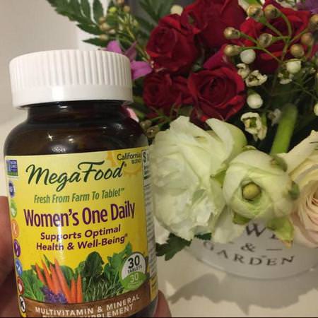 MegaFood Women's Multivitamins Multivitamins - 婦女的多種維生素, 補品