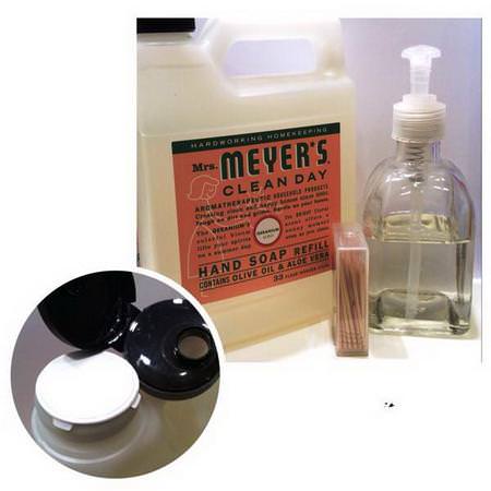 Mrs. Meyers Clean Day Hand Soap Refill - 洗手液補充裝, 淋浴, 洗澡